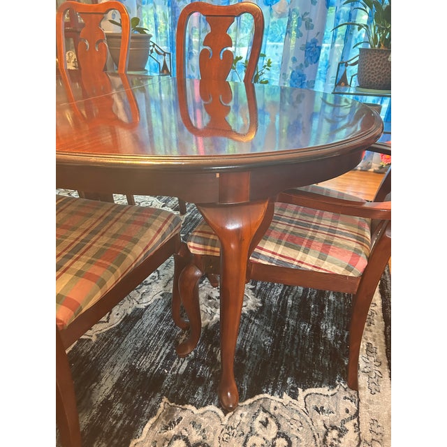 1960s 1960s Thomasville Traditional Style Mahogany Dining Table With Extension Leaves For Sale - Image 5 of 8