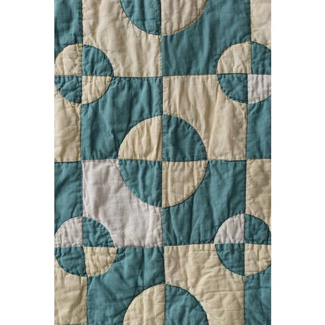 Vintage Teal + Soft Yellow Cotton Drunkard's Path Circle Quilt, Circa 1930s-40s For Sale - Image 9 of 18