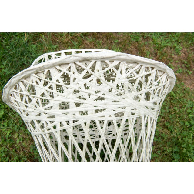 Mid-Century Modern Russell Woodard Spun Fiberglass Stools - Set of 3 For Sale - Image 3 of 12