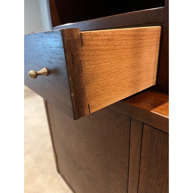 Brown 1960s Merton Gershun Designed for American by Martinsville Mid Century Modern China Cabinet/Hutch For Sale - Image 8 of 12