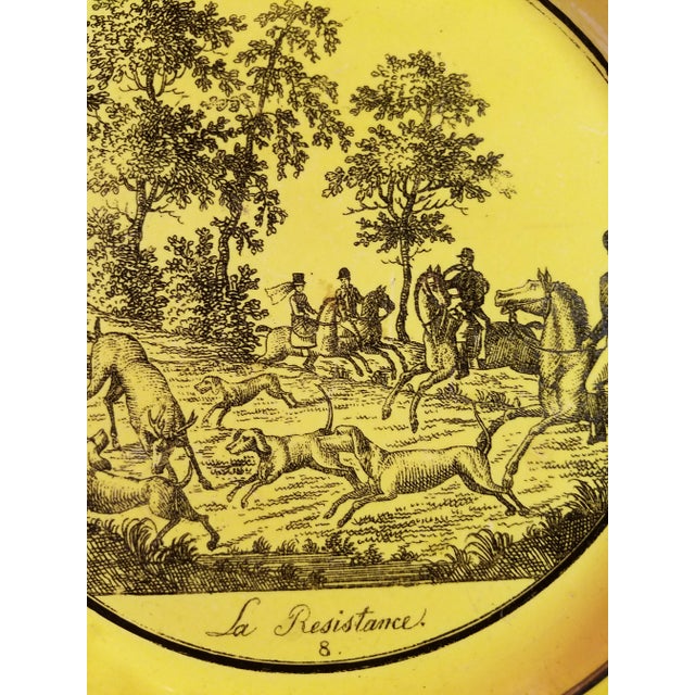Late 18th Century 18th Century French Canary Yellow Creil Plates With Hunting Scenes - a Pair For Sale - Image 5 of 10