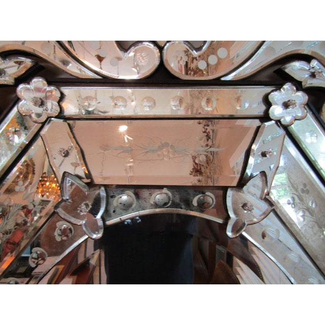 Wood Antique French Venetian Style Etched and Beveled Glass Wall Mirror Circa 1920s For Sale - Image 7 of 12