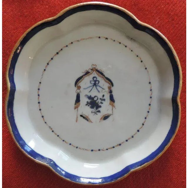 Chinese Early 19th Century American Market Chinese Export Porcelain Tea Pot Stand For Sale - Image 3 of 11