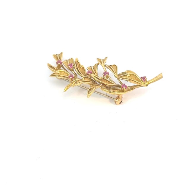 Tiffany and Co. Tiffany & Co 18k Yellow Gold & Ruby Brooch For Sale - Image 4 of 12