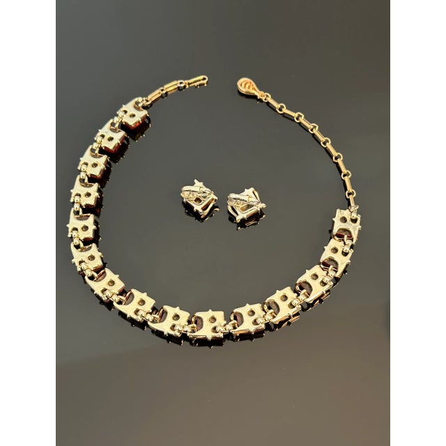 Burnt Orange Vintage 1950's Coro Autumn Lucite Confetti Burnt Necklace and Earrings Set Orange Gold Flakes - 3 Pieces For Sale - Image 8 of 12