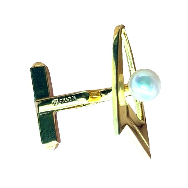 Mikimoto Estate Akoya Pearl Cufflinks Overlay 14k Gold 6 mm M419 These elegant Authentic Mikimoto Estate Akoya pearl...