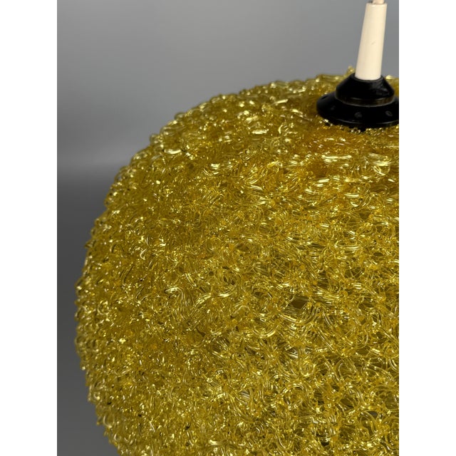 1970s Space Age Spaghetti Style Acrylic Globe Pendant Lamp, 1970s For Sale - Image 5 of 18