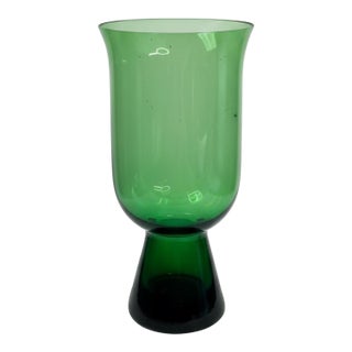 Vintage Mid-Century Emerald Green Blown Art Glass Footed Pedestal Vase For Sale