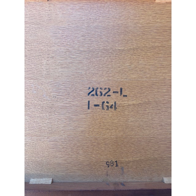 Tan Mid-Century Modern Side End Lamp Table by Heritage For Sale - Image 8 of 9