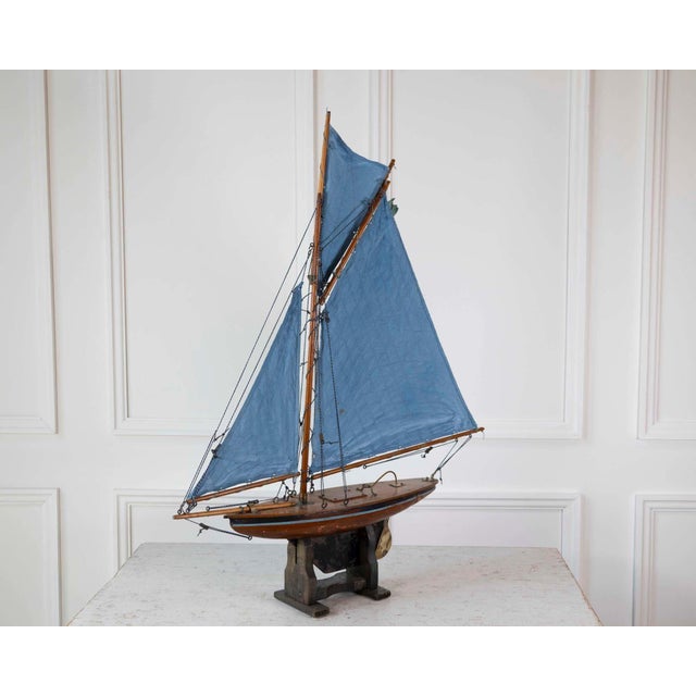 Nautical English 20th Century Carved Wood Gaff Cutter Pond Yacht For Sale - Image 3 of 11