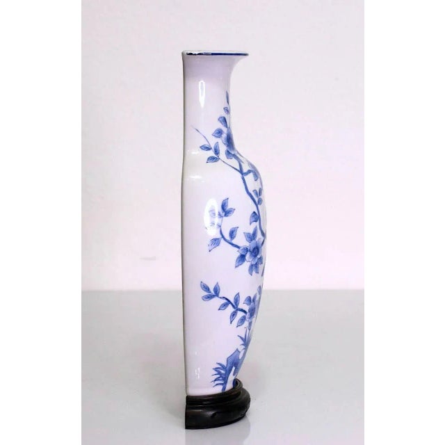 Vintage Japanese Blue & White Floral Mounted Porcelain Wall Pocket Vase With Birds & Flowers For Sale In Tampa - Image 6 of 8