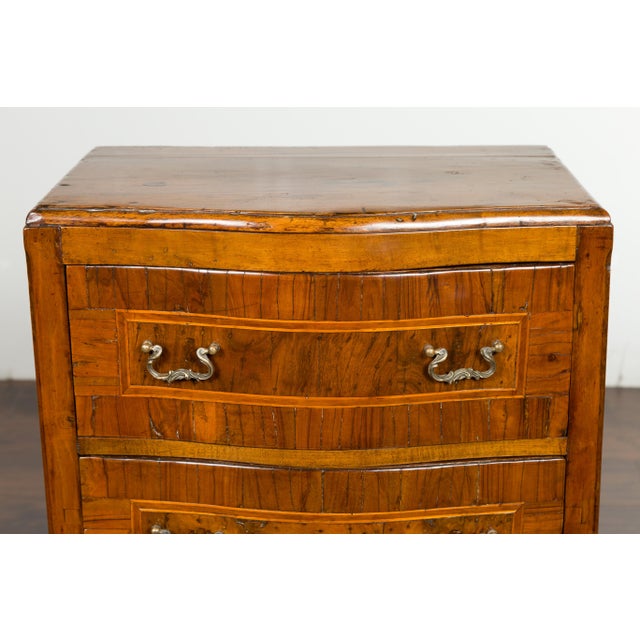 Italian 1800s Petite Walnut Three-Drawer Bow Front Chest with Banding For Sale - Image 9 of 12