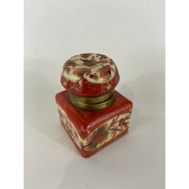 Chinoiserie Porcelain Lidded Inkwell For Sale - Image 6 of 7