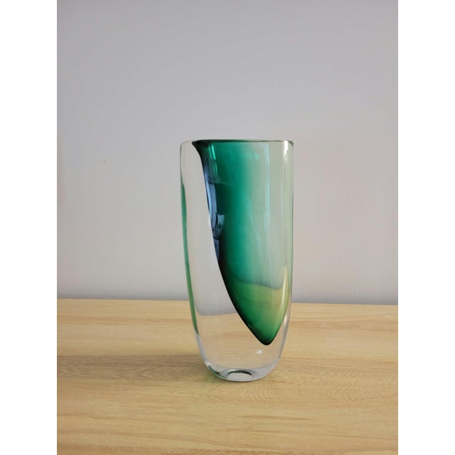 Kosta Boda Signed Vicke Lindstrand for Kosta Boda Green Sommerso Glass Vase For Sale - Image 4 of 8