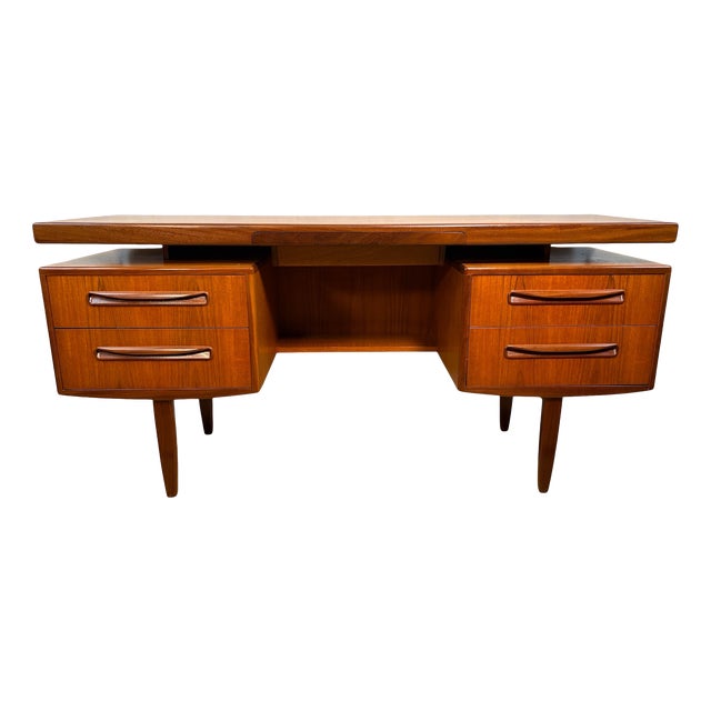 Vintage Teak Desk by Victor Wilkins for G-Plan, 1960 For Sale