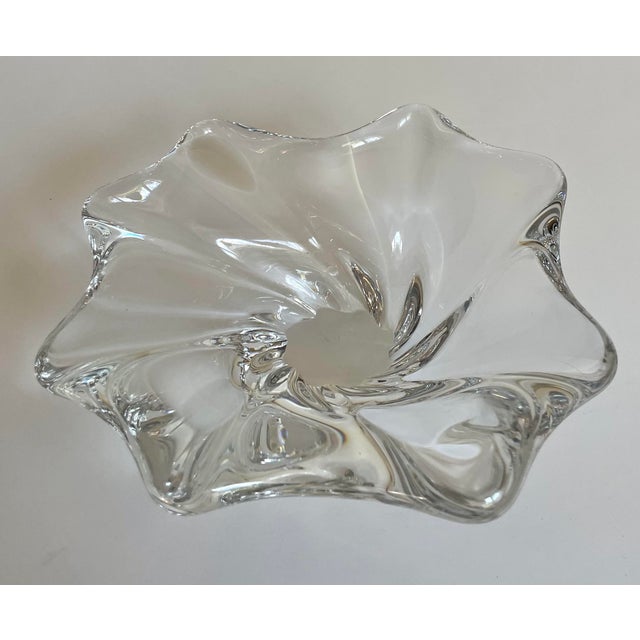 Baccarat フラワー型クリスタル皿 1970's Baccarat Crystal Candy Dish Bowl | Chairish