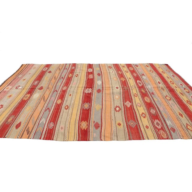 Mid 20th Century Vintage Handwoven Turkish Kilim Rug For Sale - Image 4 of 7