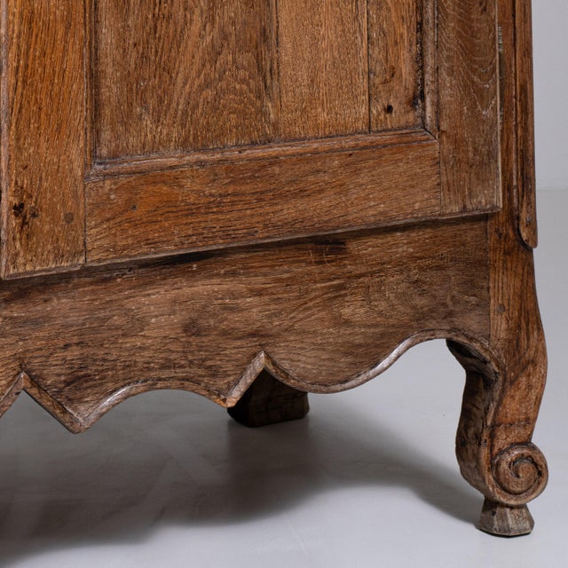 Louis XV Buffet in Original Patina, Rococo Style, France, Early 19th Century For Sale - Image 15 of 16