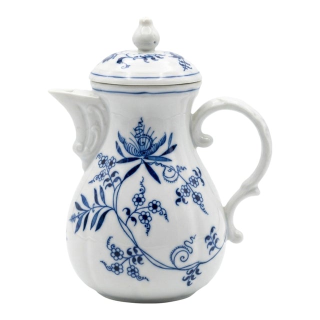 Mid-Century Blue Danube "Blue Onion" Porcelain Coffee Pot - Made in Japan For Sale