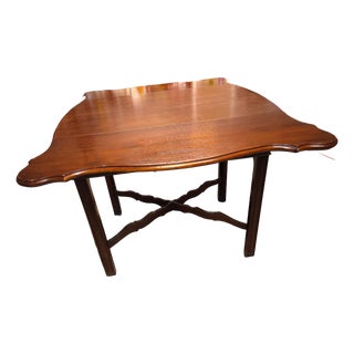 Vintage Hekman Queen Anne–Style Burl Drop-Leaf Side Table For Sale