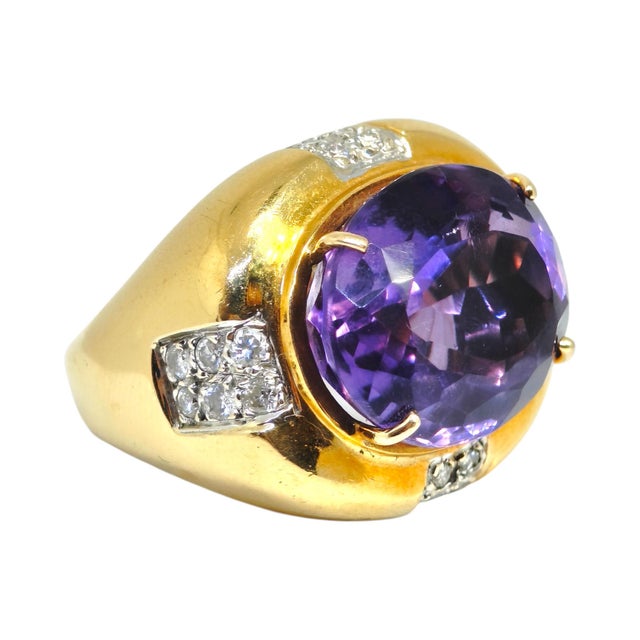 Vintage 18k Gold Large Amethyst & Diamond Ring, Size 6.5 For Sale - Image 4 of 10