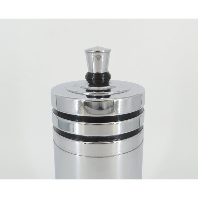 1930s 1930s Howard Reichenbach for Chase Art Deco Cocktail Shaker For Sale - Image 5 of 10