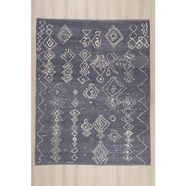 Contemporary Turkish Moroccan Rug, 08'02 X 10'04 For Sale - Image 10 of 10