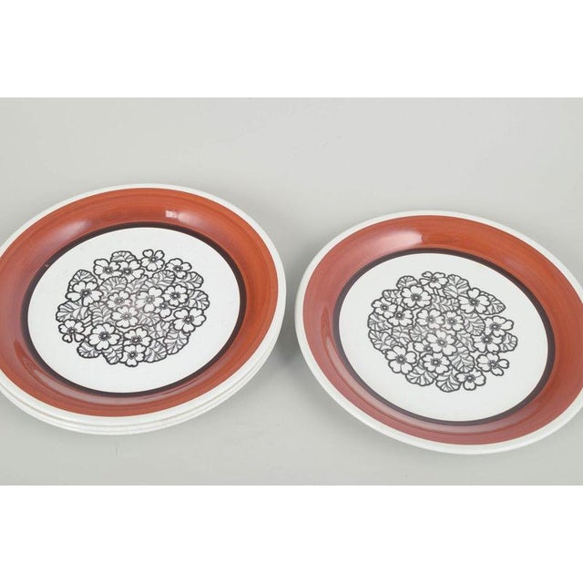 Gefle Stoneware “Agneta” 4 Dinner Plates. Set of 4 large stoneware plates featuring the characteristic Agneta decoration:...