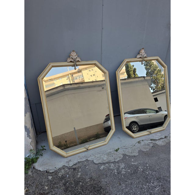 Venetian Louis XVI Baroque Style Octagonal Lacquered Mirrors, 1940, Set of 2, in Very Good conditions. Designed 1920 to 1949