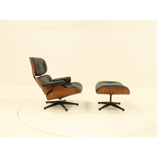 Set of Vintage Lounge Chair and Ottoman by Charles & Ray Eames for Vitra, 2000s For Sale - Image 9 of 18