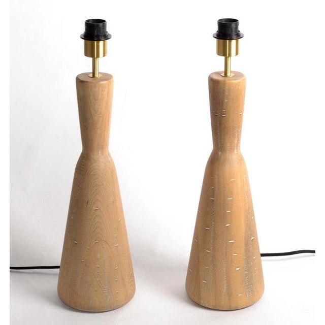 Mid-Century Modern Vintage Natural Tapered Solid Wood Brass Table Lamps Mid-Century Modern, Pair For Sale - Image 3 of 18