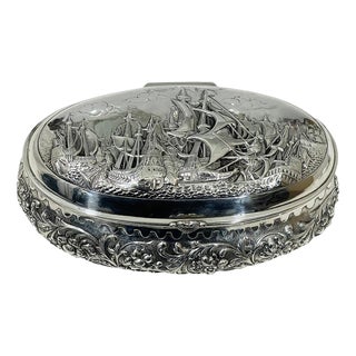 Dutch Silver Decorative Box with Scene of 17th Century Naval Anglo-Dutch War, 1952 For Sale