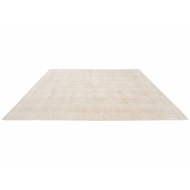 2020s Rh Tulsi Wool & Silk Rug – 12' × 15' Wheat | Hand-Knotted Wool & Silk | Made in Nepal For Sale - Image 5 of 18