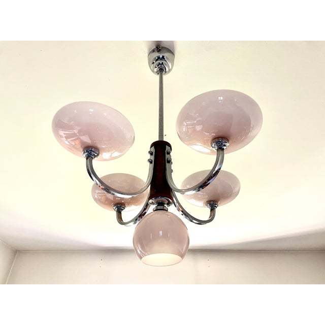 Art Deco Chandelier in Pink Glass, Wood and Chrome, 1930 For Sale - Image 10 of 13
