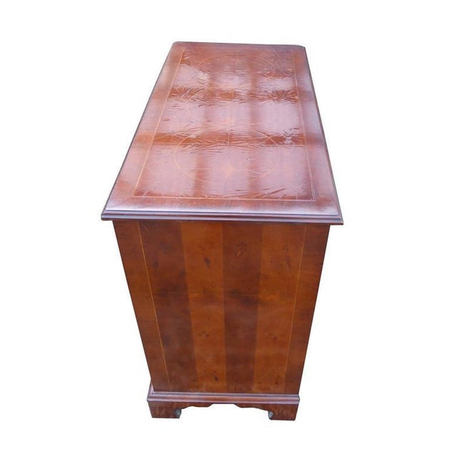 Queen Anne Keehole Desk, 1960s For Sale - Image 4 of 5