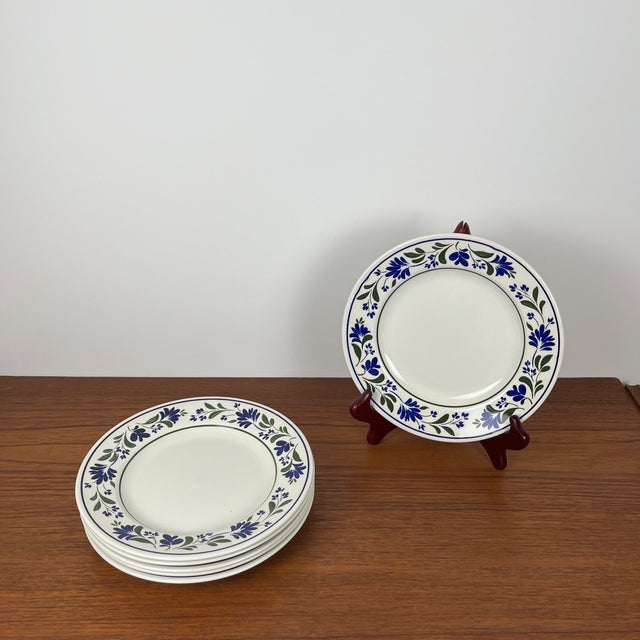 Mid-Century Modern Vintage Dessert Plates from Churchill England, 1970, Set of 6 For Sale - Image 3 of 10