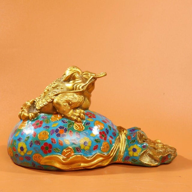 Traditional Vintage Cloisonne Enamel Golden Toad on Coin Bag – 5.5" Wealth Figure For Sale - Image 3 of 8