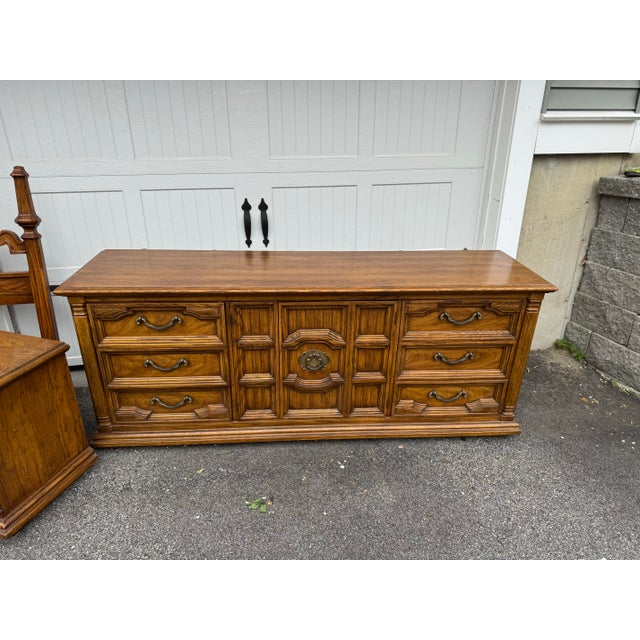 1970s 1970s Thomasville Mediterranean Brutalist Oak 5-Piece Bedroom Suite For Sale - Image 5 of 9