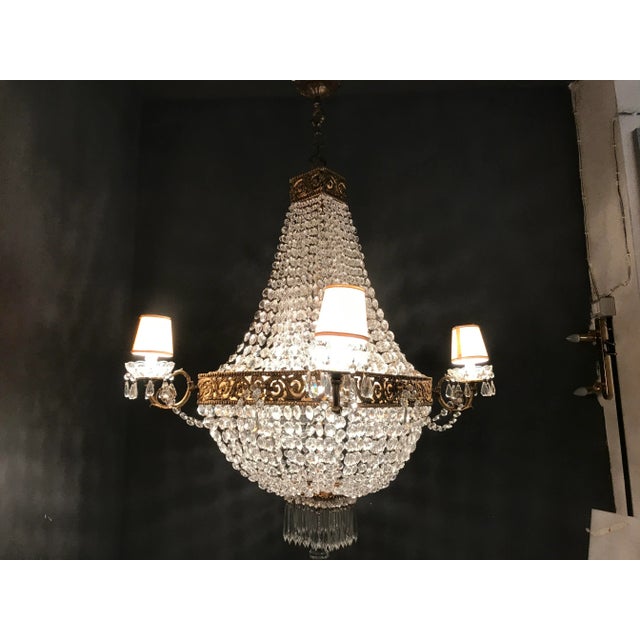 Beautiful Large crystal chandelier Restored by our artisan each crystal has been checked and re knotted using the antique...