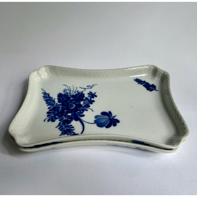 Ceramic Mid 20th Century Pair Royal Doulton "Blå Blomst" Lattice Porcelain Trays For Sale - Image 7 of 18