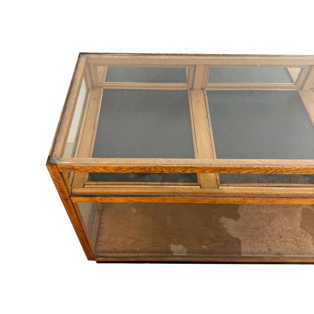 1930s Large Vintage Oak Shop Display Counter, 1930s For Sale - Image 5 of 16