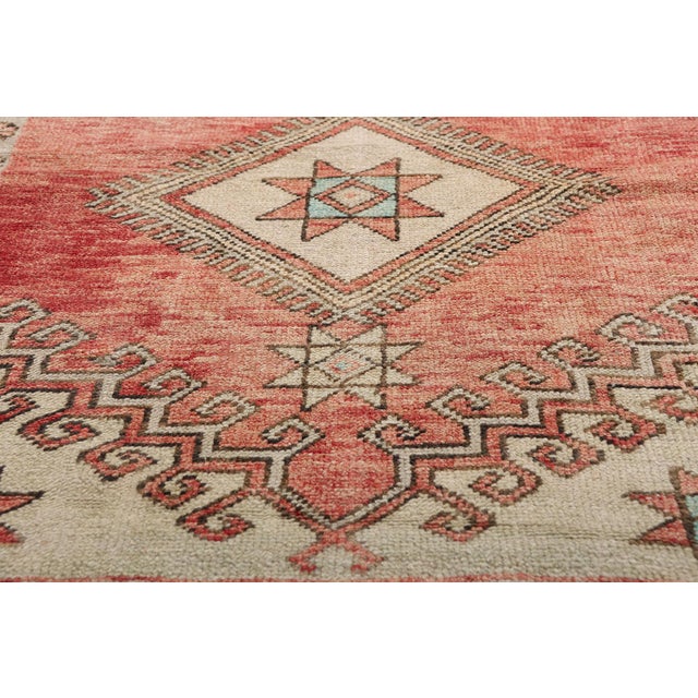 Mid 20th Century Vintage Turkish Oushak Rug, 02'09 X 10'00 For Sale - Image 5 of 9