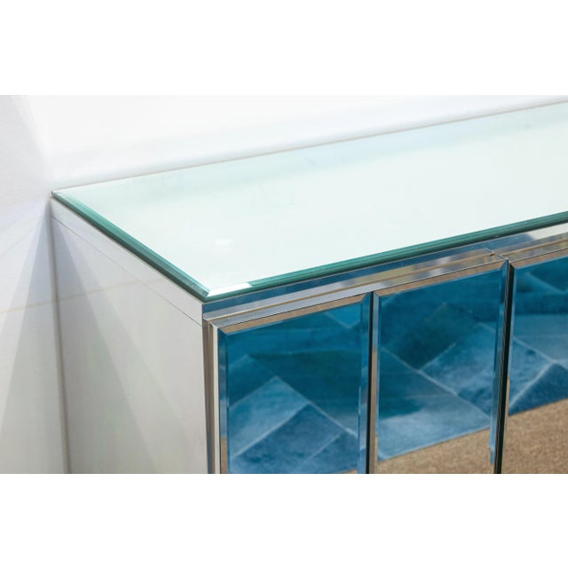 Late 20th Century Vintage Ello Glass and Chrome Mirrored Credenza Cabinet For Sale - Image 5 of 6