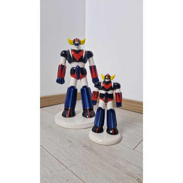 Recent Design Ornament Sculpture in Hand-Painted Ceramic from Artigianato Italiano For Sale - Image 12 of 13