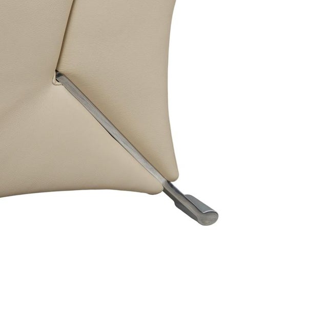 322 Leather Two-Seater Beige Cream Sofa from Rolf Benz For Sale - Image 6 of 15