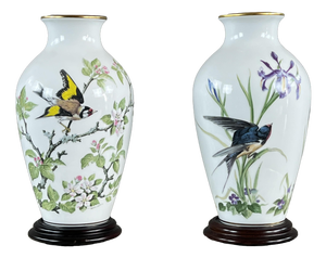 The Meadowland Bird Vases in Porcelain from Franklin, 20th Century, Set of 2