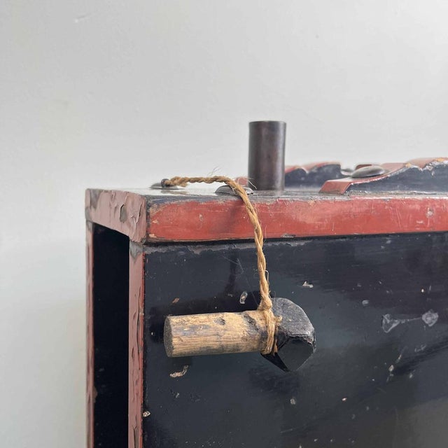 Sashidaru Sake Finger Barrel, Japan, 1868 For Sale - Image 15 of 16