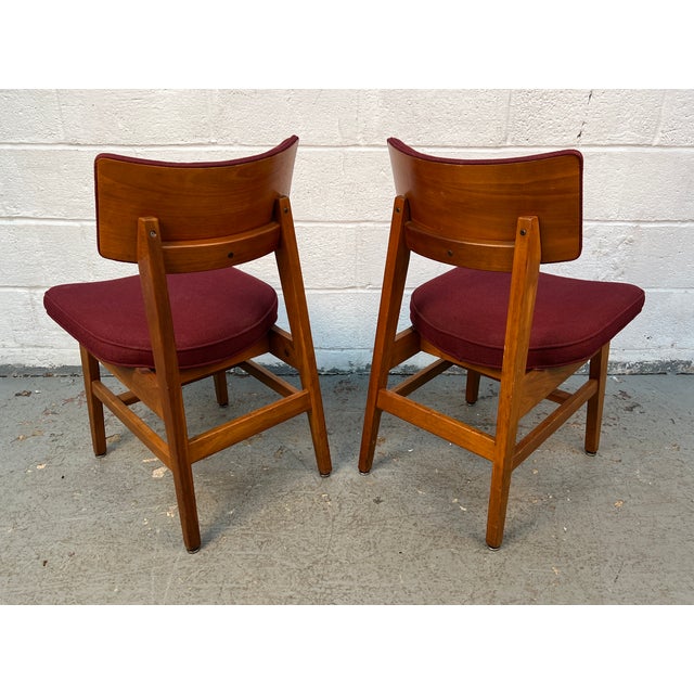 Vintage Gunlocke "23-C" Walnut Mid-Century Dining Chairs For Sale In New York - Image 6 of 11