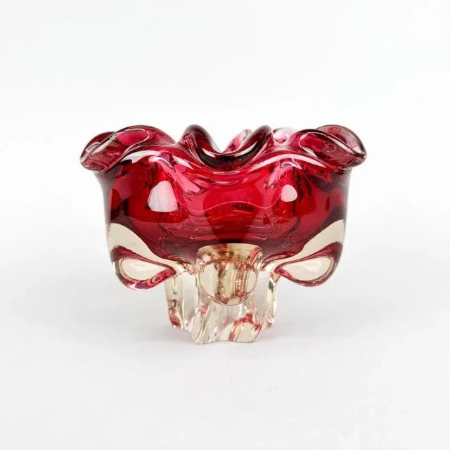 Art Glass Bowl attributed to Josef Hospodka for Chribska Glassworks, 1960s For Sale - Image 9 of 11