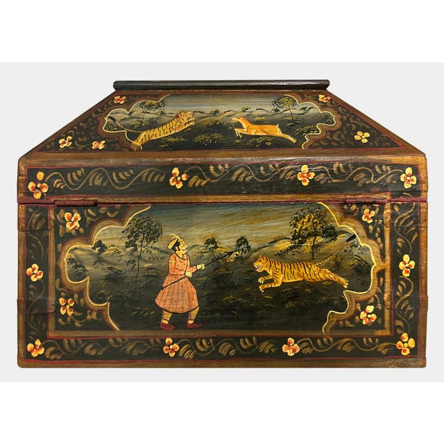 Rare Early 20th-Century Anglo-Indian Lacquered Jewelry Box With Exotic Hunting Scenes For Sale - Image 4 of 8